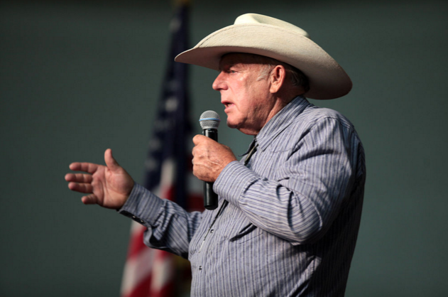 Image: Cliven Bundy wants Oregon standoff to continue, against son’s wishes