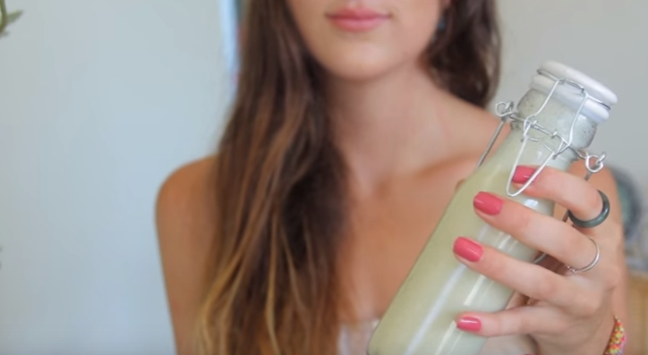 Image: How to Make Homemade Natural Shampoo (Video)