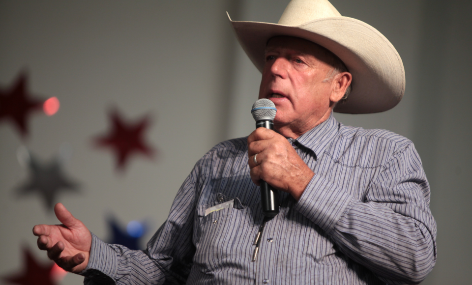 Image: Cliven Bundy sues Obama, Harry Reid and federal judge over criminal case (Audio)