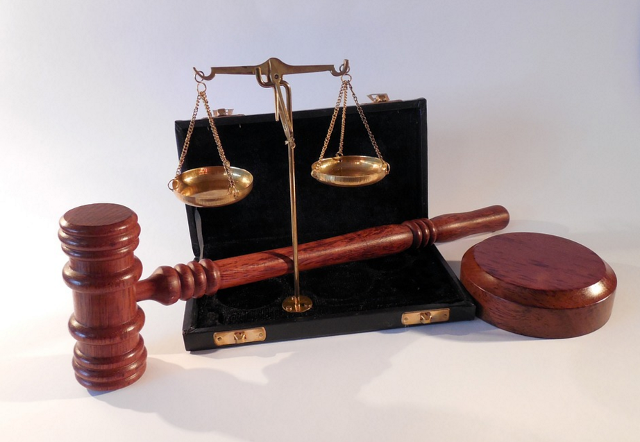Image: Court decision grants shocking new government powers (Video)