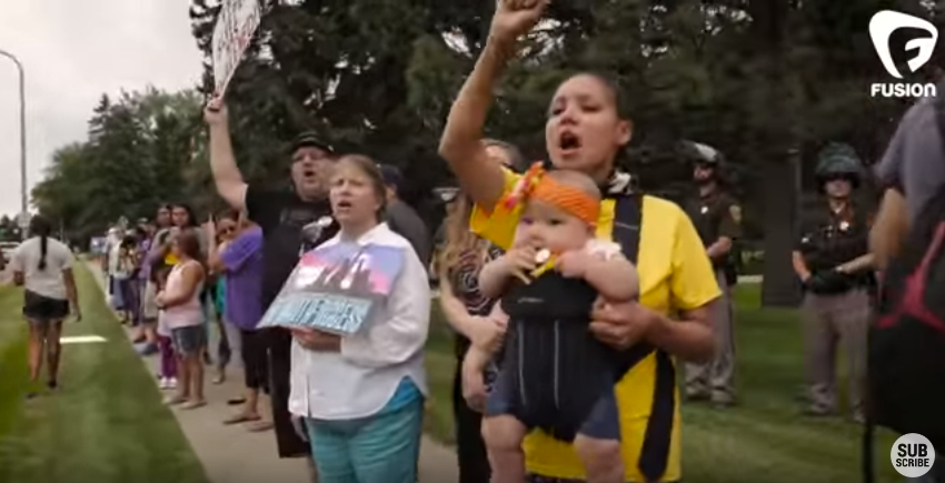 Image: Native Americans Fight Against the Dakota Pipeline (Video)