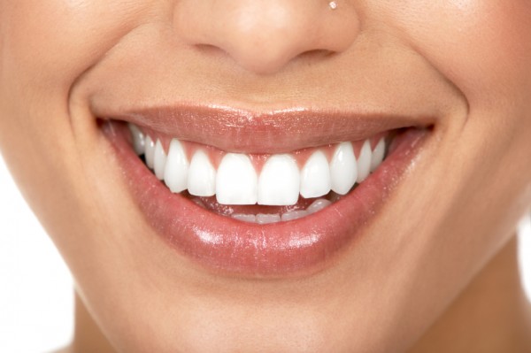 Image: 10 Simple Life Hacks for Teeth Whitening Everyone Should Know (Video)