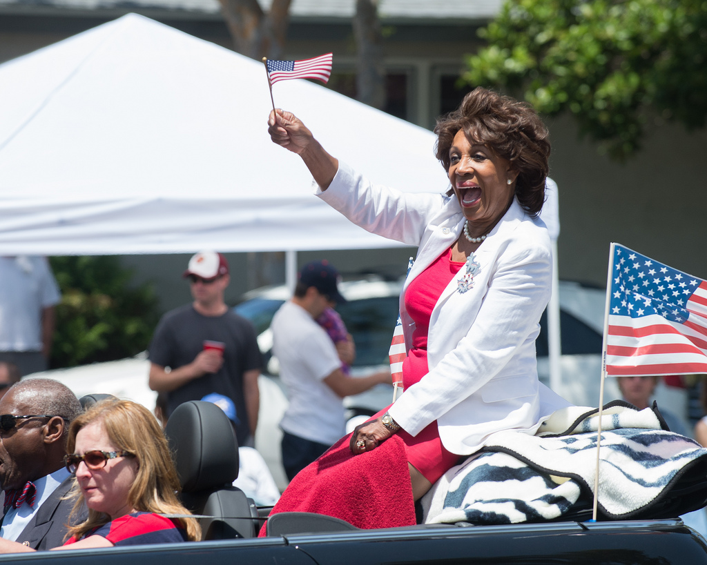 Image: Maxine Waters Goes On Insane Rant: Trump is a Direct Russian Agent of Putin (Video)